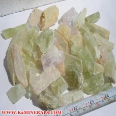 kunzit rough stone-401